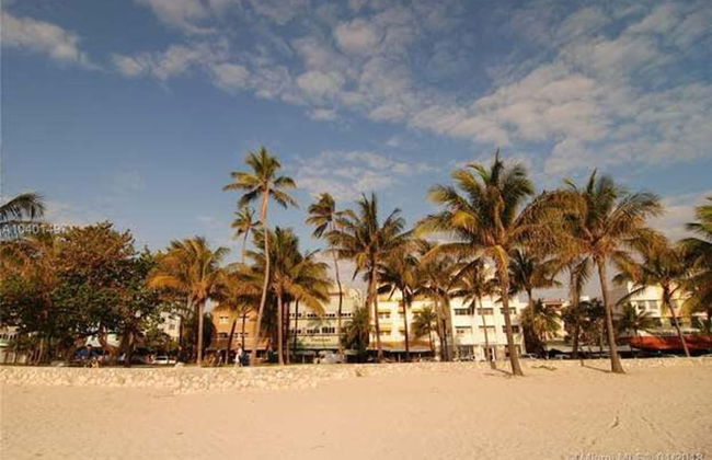 NEW Amazing Large 3BR Direct Oceanfront Penthouse On Ocean Drive - Foto 46