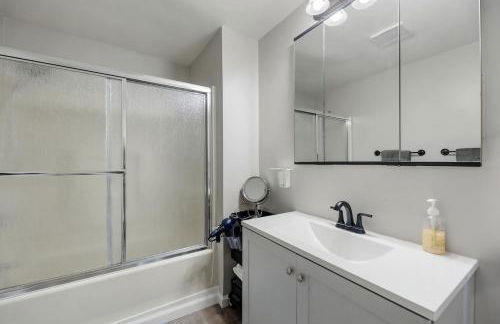 13-Min Jiminy, Fave, Hot Tub, Lg Open LR, Family - Foto 50