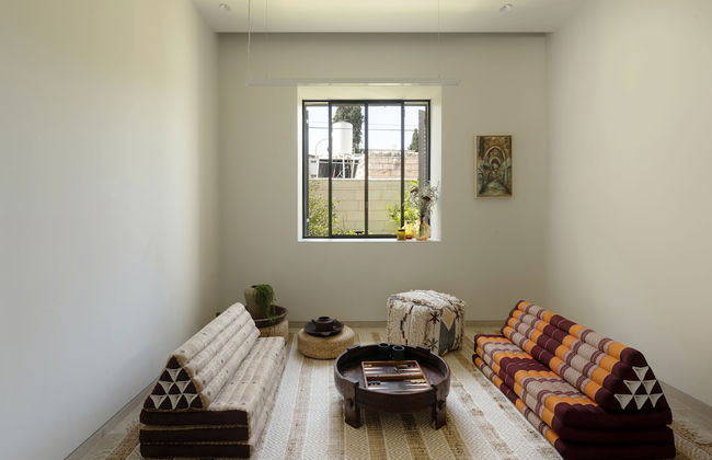 The Y House - Photo 29