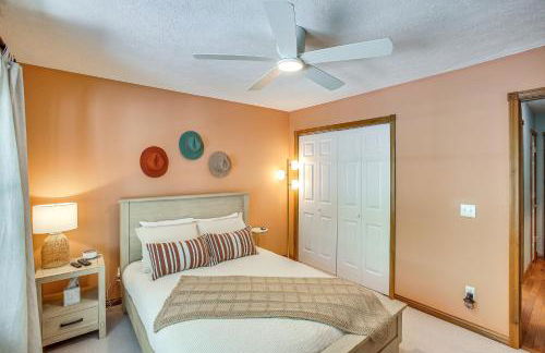 Lakefront Home with Deck, Near Mammoth Cave Park! - Foto 14