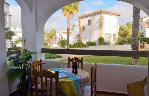 FABULOUS 2 BED 2 BATH APARTMENT ! - Foto 17