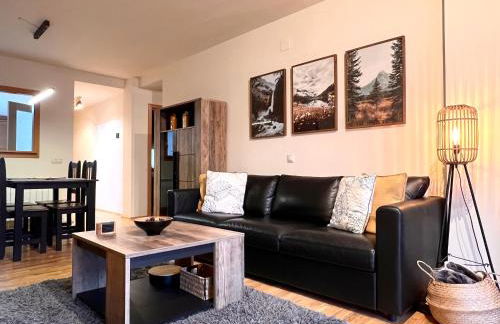 El Secret del Pirineu - L'Amfitriona - Foto 1