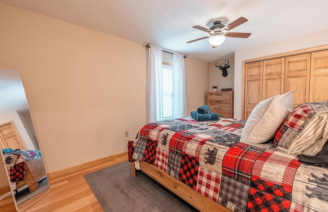 NEW Large Group Summer Getaway W/hot Tub + Game Room! - Foto 3