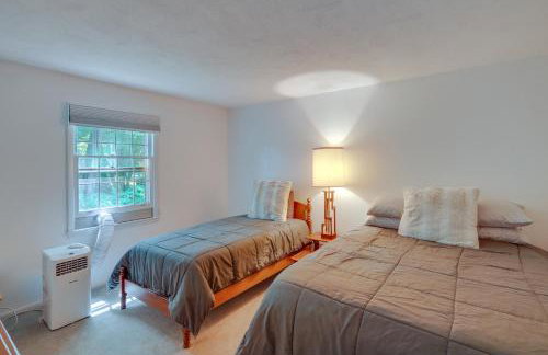 Water-View Home in the Berkshires - Foto 24