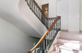 WHome Timeless Design Meets Central Convenience - Photo 27