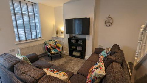 3 Bed City Home - South Facing Patio - 4-5 Beds - Foto 3