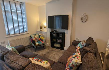 3 Bed City Home - South Facing Patio - 4-5 Beds - Foto 3