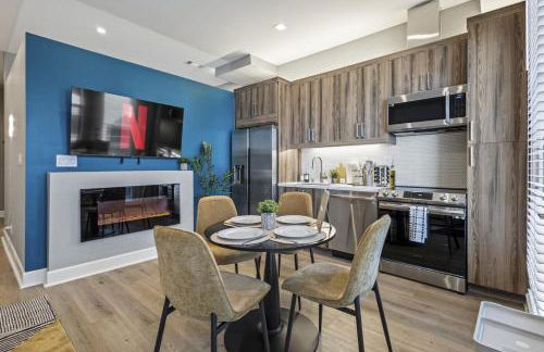 Trendy 1BR w 10ft Ceilings FREE Parking Pet Friendly - Foto 16