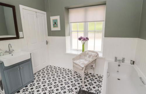 Kizzie Cottage - Photo 22