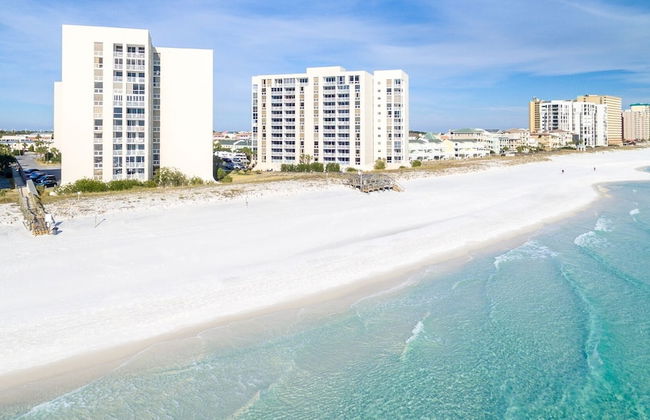 Shoreline Towers 1124 3 Bedroom Condo by RedAwning - Photo 33