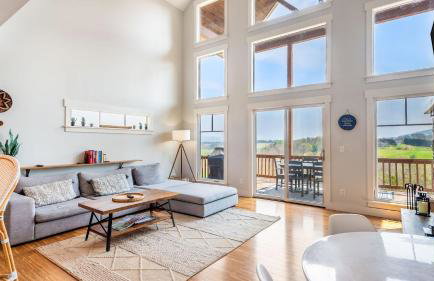 Private Retreat w/ Hot Tub, Amazing Views, Game Room Silver Spoon by Avantstay - Foto 4