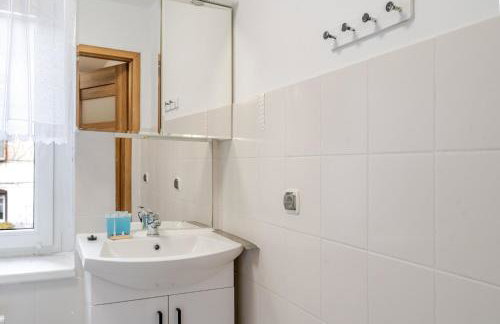 Chorzów Batory Snug Apartment by BookingHost - Foto 16