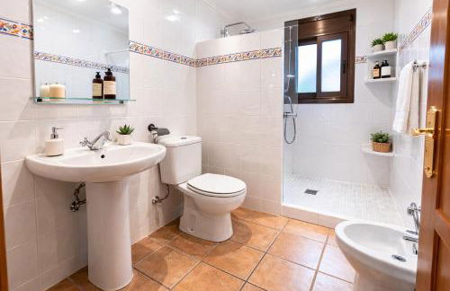 Catalunya Casas Peaceful Perfection , only 30km from Barcelona! - Foto 31