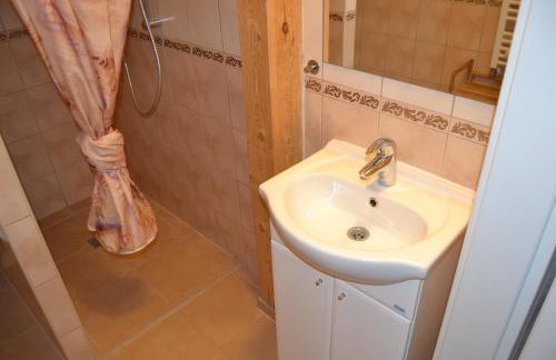 Dom Aurora Pokój 4 osobowy z balkonem - Foto 7