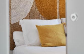 Slow Home Apartments - Photo 37