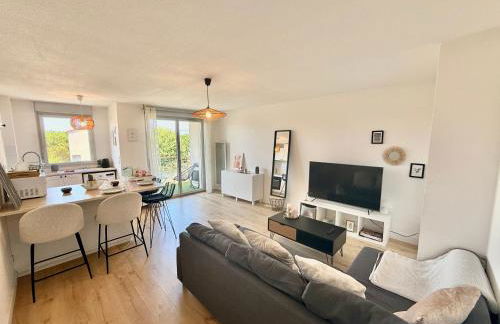 T2 Moderne - Parking - St-Martin-du-Touch - Foto 1