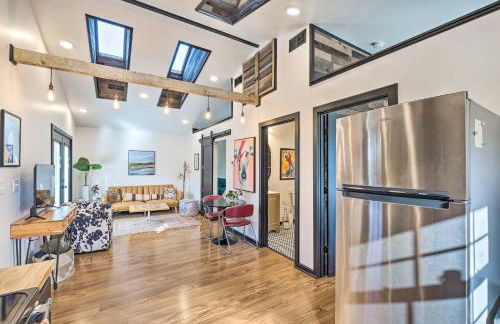 Modern Louisville Apartment with Furnished Deck - Foto 8