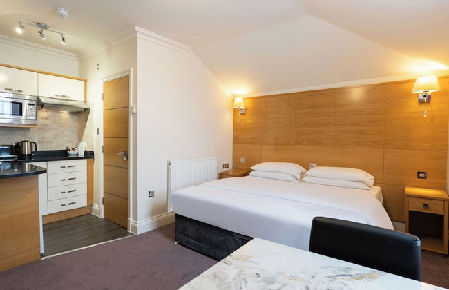 Teddington Lodge - Foto 8