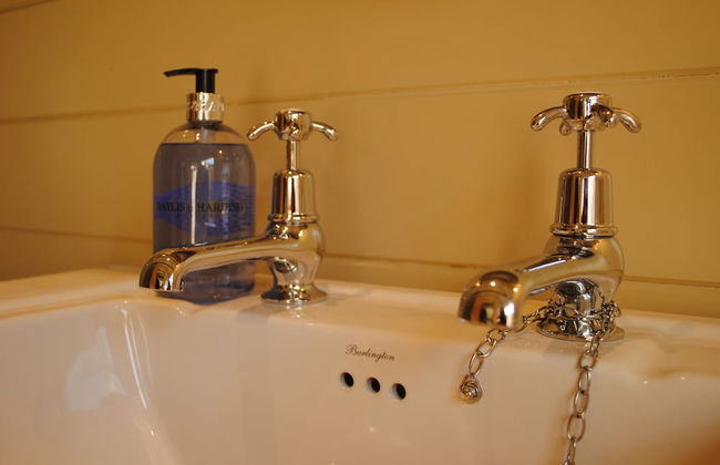 Courtyard Cottages Lymington - Foto 21