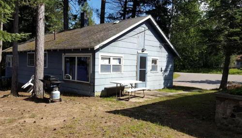 Remote Cabin Vacation Rental on Beautiful Somo Lake, Wisconsin - Foto 1