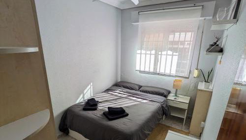 Acogedor apartamento y parking - Foto 4