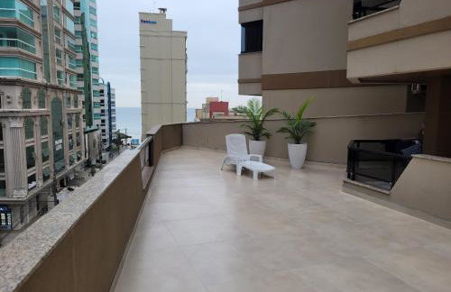 Apto vista mar com 3 quartos e churrasqueira, 4 min praia - Foto 3