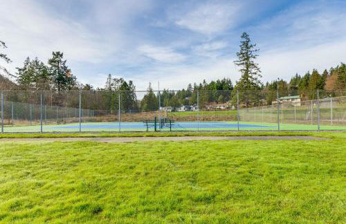 Serene La Conner Retreat with Fireplace and Deck! - Foto 39