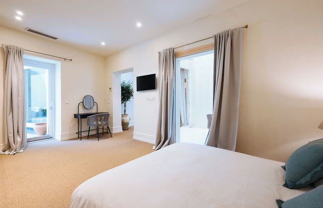 Luxurious Apartment with Patio and Pool - Foto 4