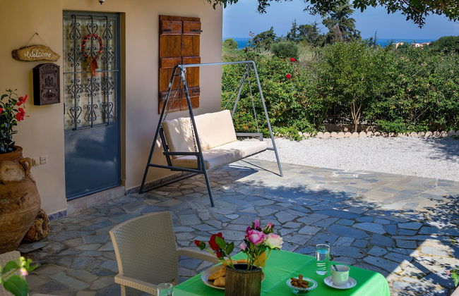 The Olive House - Photo 34