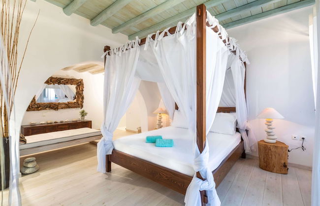 Karkos Beachfront Villa Private pool - Foto 2