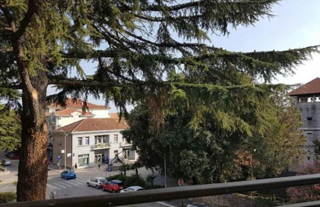 Relaxing Tivat Stay With Balcony & Free Parking - Photo 24