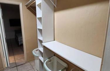 Amazing 5 Bedroom Pool Home - Minimum 28 days Stay Only Great Location! - Foto 48