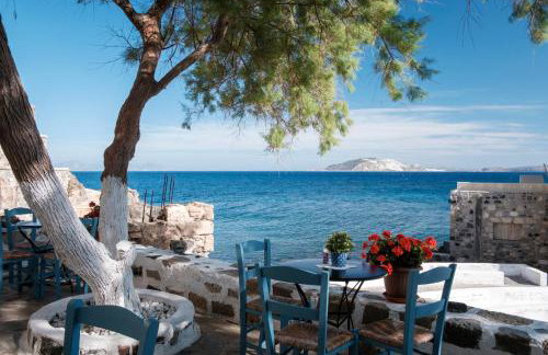 My Old Stone House in a 2 000 sqm private garden with Fab Glamping Tent - Photo 47