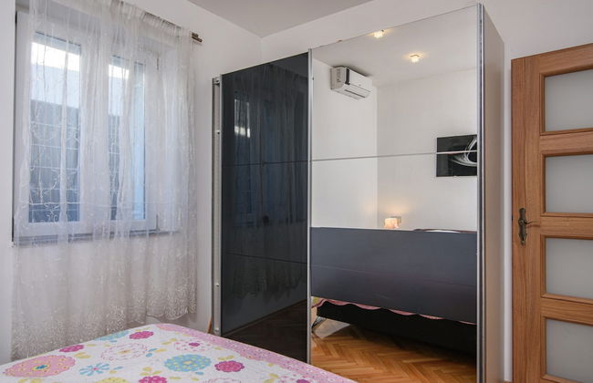 Modern Apartment in Arbanija with Hot Tub - Foto 2