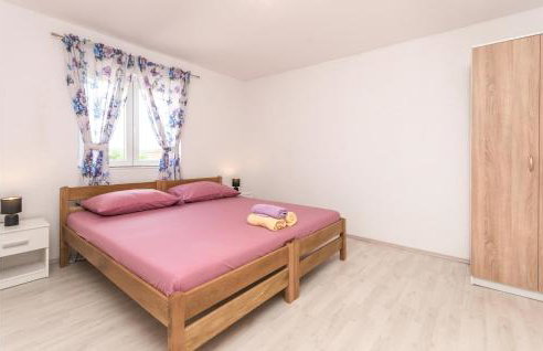 7 Bedroom Awesome Home In Polaca - Foto 36