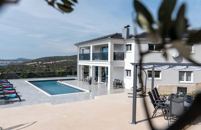 Luminous Infinity Villa With Pool and Gym - Foto 30