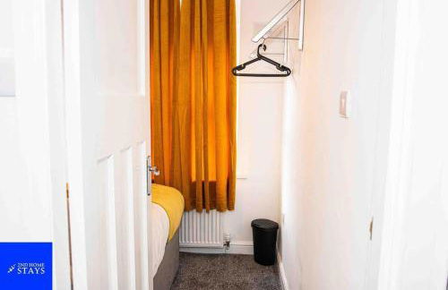 Stoke House Sleeps 6 with Garden and Parking - Foto 16