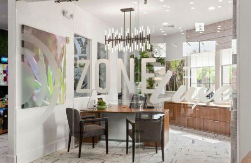 CozySuites Glendale by the stadium with pool 13 - Foto 24