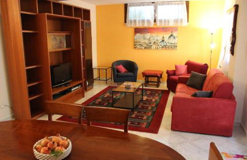 Whole apartment in Villa surrounded by green - Foto 1