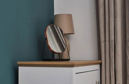 Cosy 3-Bedroom House in Seaham - Street Parking - Photo 19