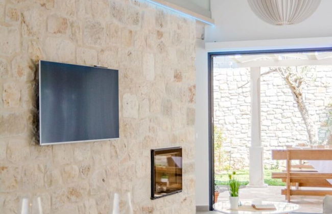 Villa Stone Pearl - Two Bedroom Holiday House With Pool - Foto 65