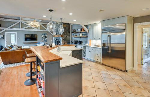Monterey Home with Hot Tub, Pool and Game Room! - Foto 6