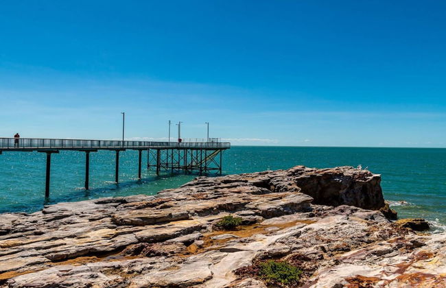 Zen Hideaway Cozy 2BR Haven Office Dual Patio - Foto 24