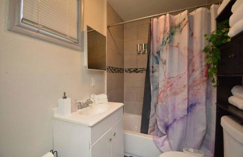 SuperValue Suite #4 @ East End Revitalized - Foto 3