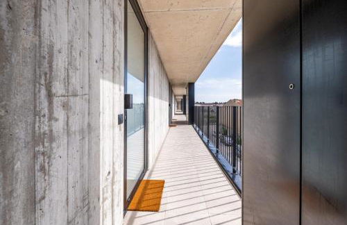 Riverside duplex by the sea with pool and balcony - Foto 20