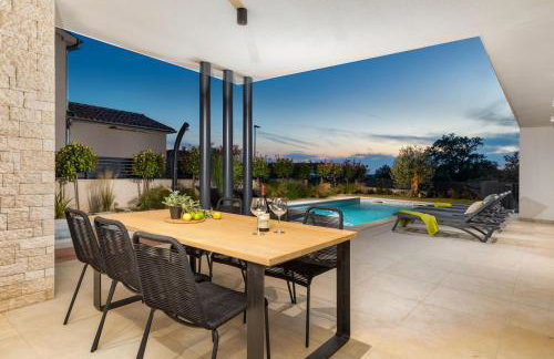 Villa Abarica by Villsy - with heated pool, sauna, jacuzzi - Foto 5