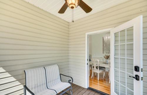 Bright and Elegant Home in High Point with Deck! - Foto 28