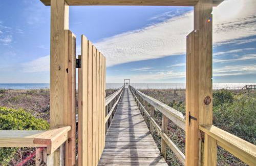 Walk to Shore! Ocean-View Condo in Carolina Beach - Foto 3