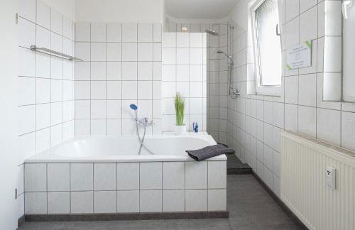 Apartment mit Wohnflair - Foto 8