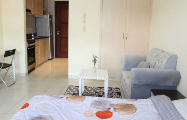 Stunning Studio - With Balcony - Foto 6